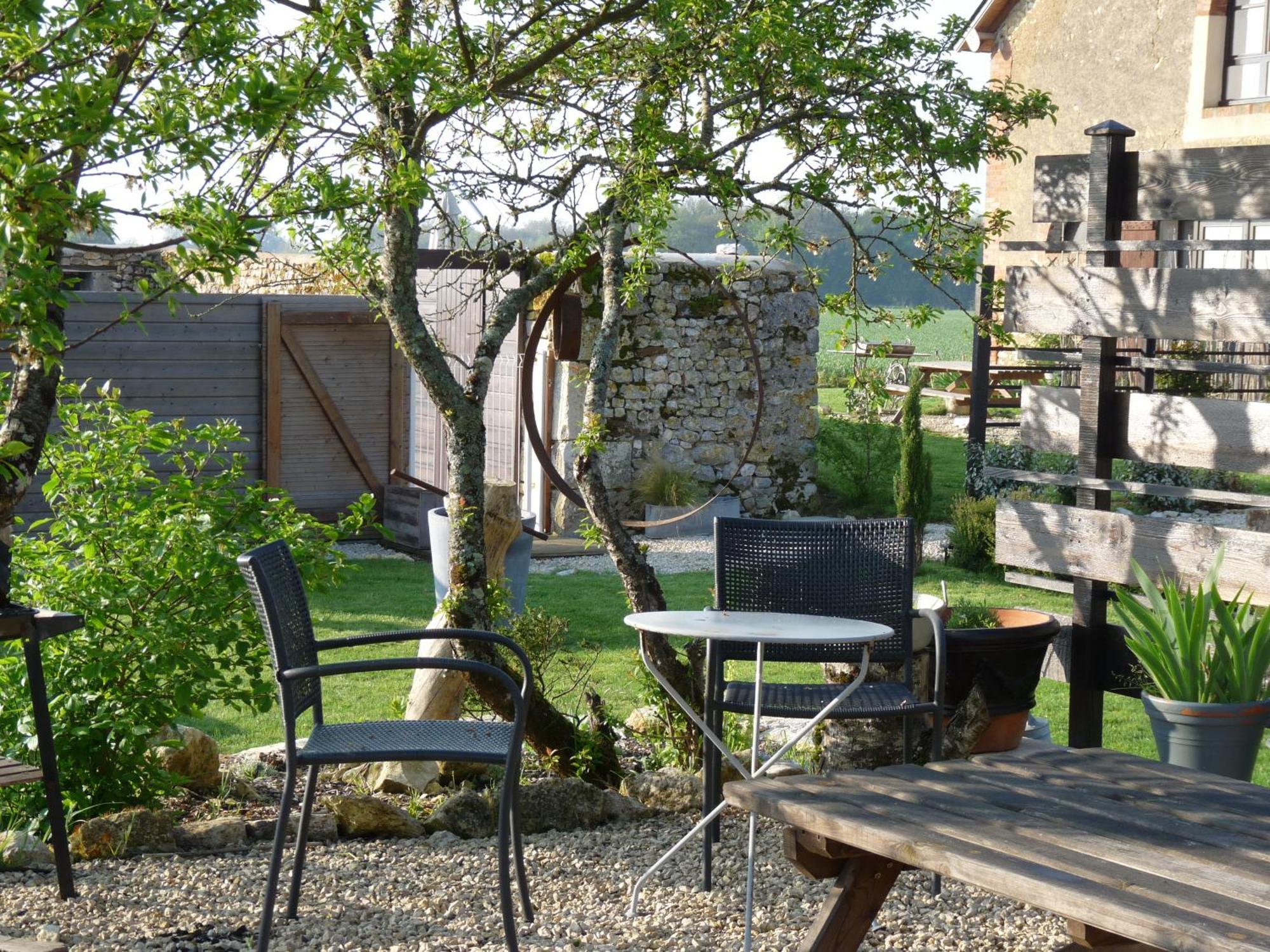 Angles-sur-lʼAnglin La Ligne B&B 외부 사진